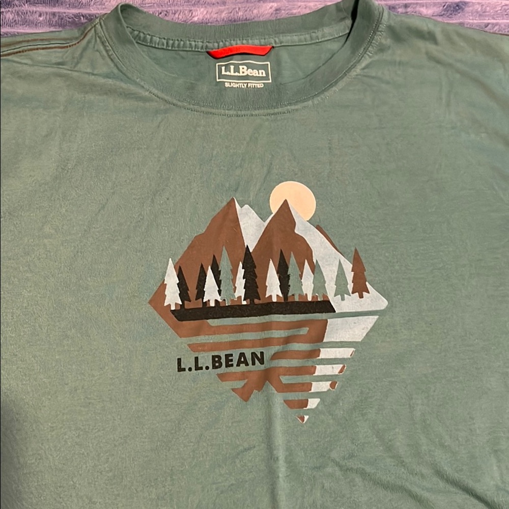 L.L. Bean Green Short Sleeve Tee with Mountain Graphic